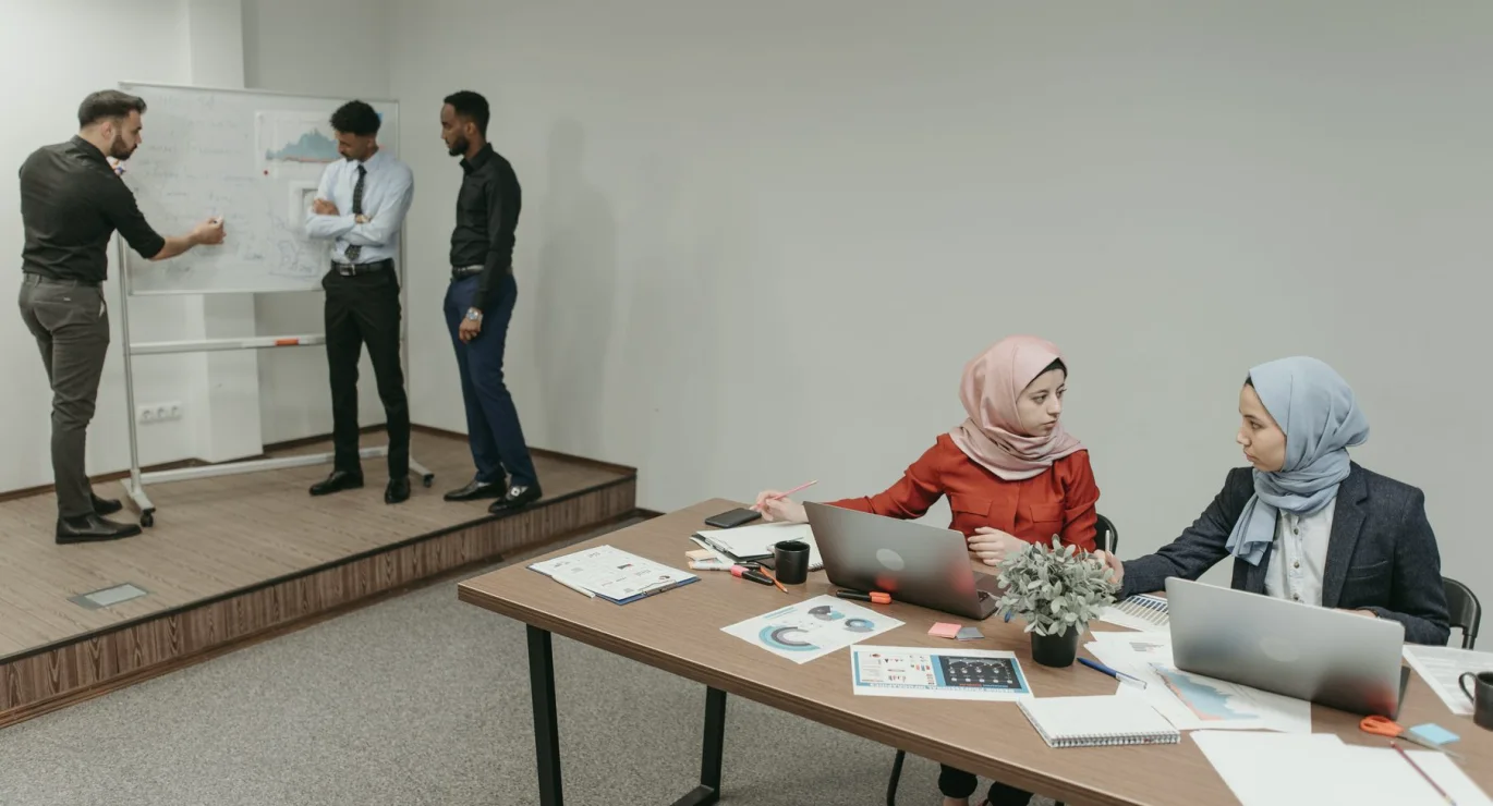 Hva «desk» og «frist» egentlig betyr i en liten redaksjon